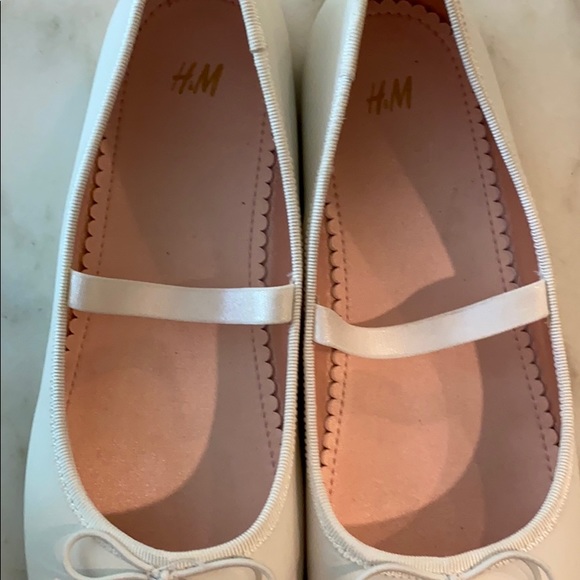 H&M white ballet flats - Picture 4 of 4